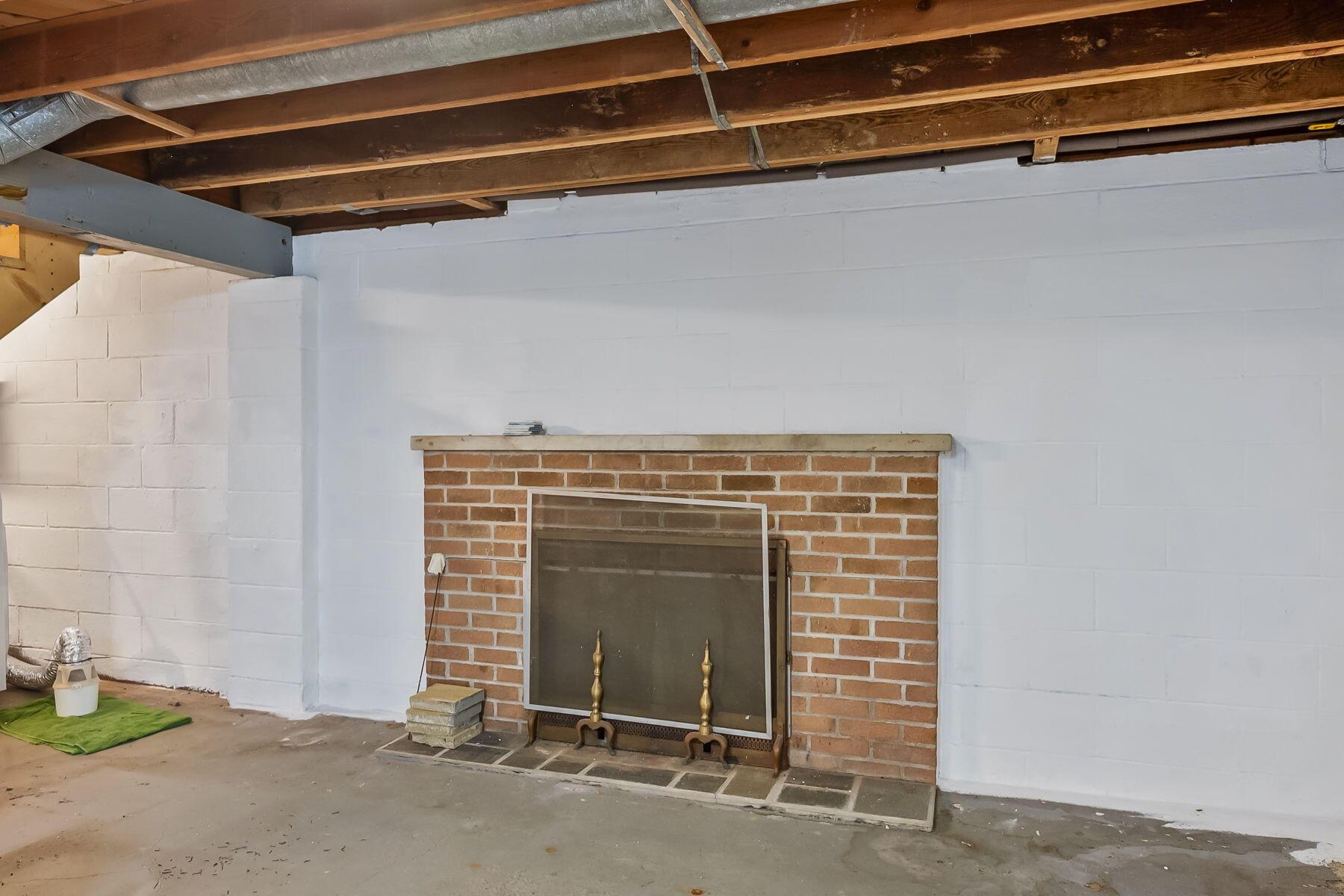 2376 Marion Road Marion, OH 43302 - Photo 39 of 40 Basement w/ fireplace