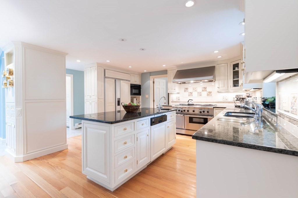 58 Juniper Road Weston, MA 02493 - Photo 14 of 42