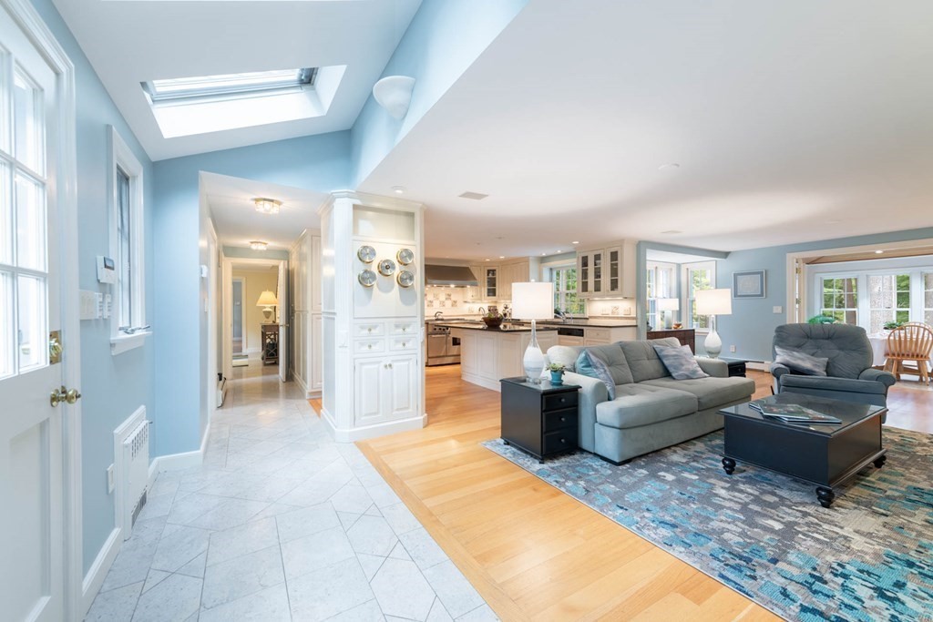 58 Juniper Road Weston, MA 02493 - Photo 18 of 42