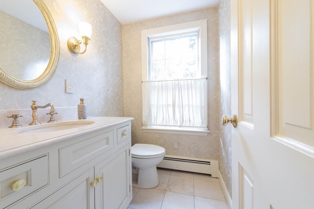 58 Juniper Road Weston, MA 02493 - Photo 21 of 42