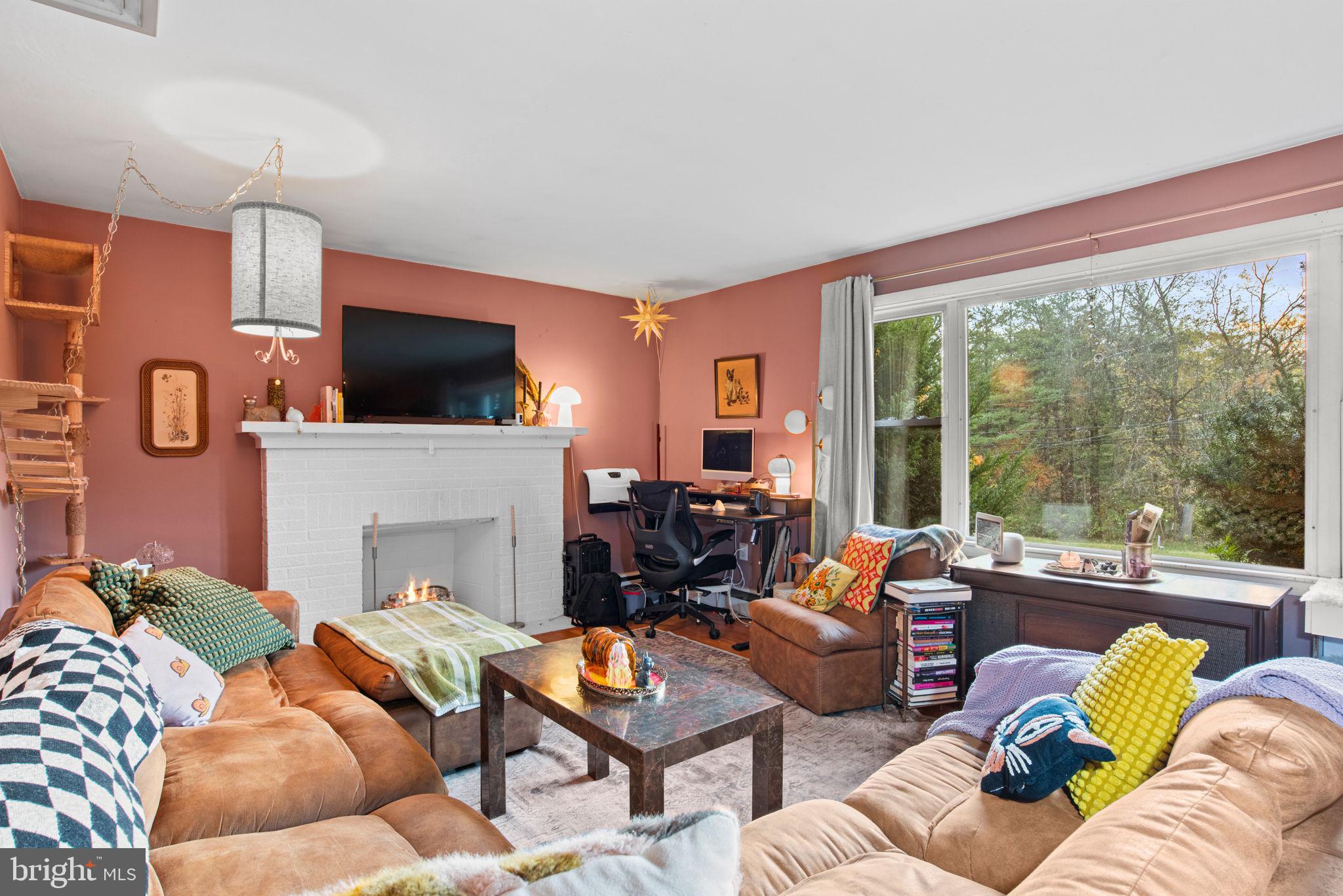 401 Village Road Harrisburg, PA 17112 - Photo 8 of 31 Gallery Image 8
