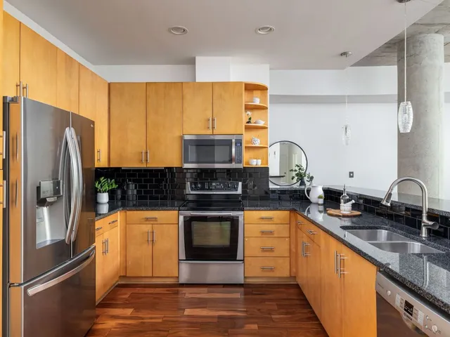 $1,069,000 | 360 Nueces Street, Unit 1612, Austin, TX 78701