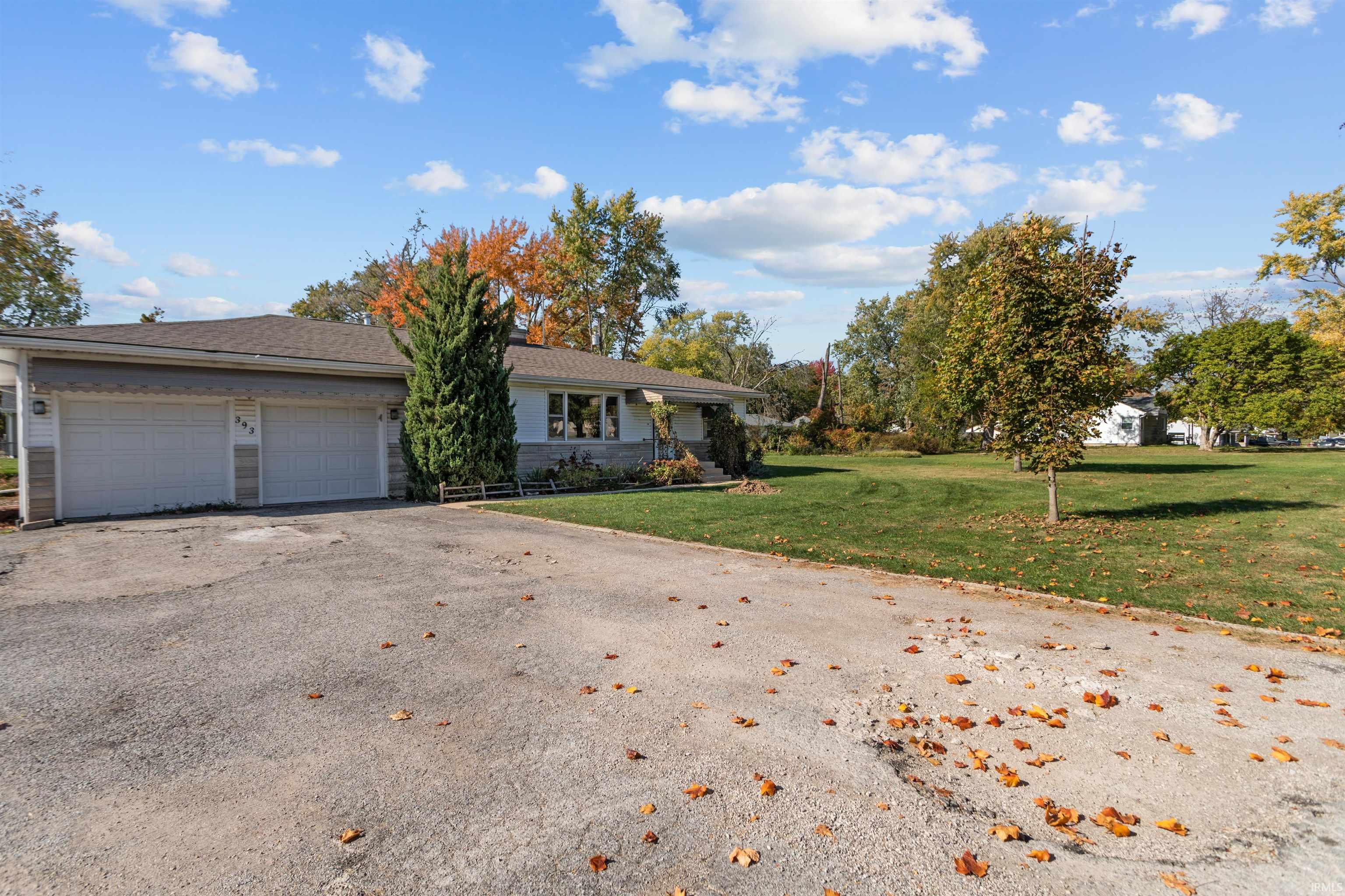 393 South Ew Road Kokomo, IN 46902 - Photo 2 of 19 Gallery Image 2