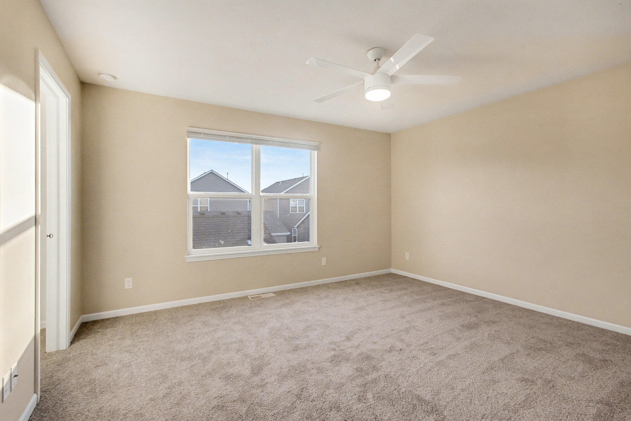 1063 East 116th Place Crown Point, IN 46307 - Photo 14 of 24 an empty room with windows and closet