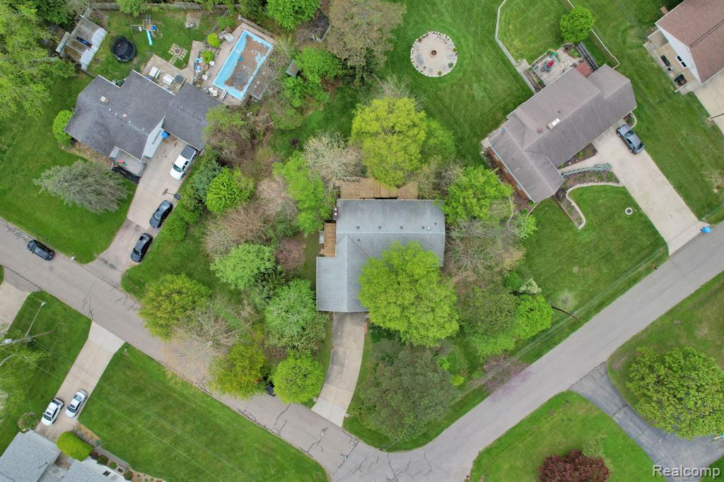 3305 Ridgefield Road Lansing, MI 48906 - Photo 44 of 46 Gallery Image 44