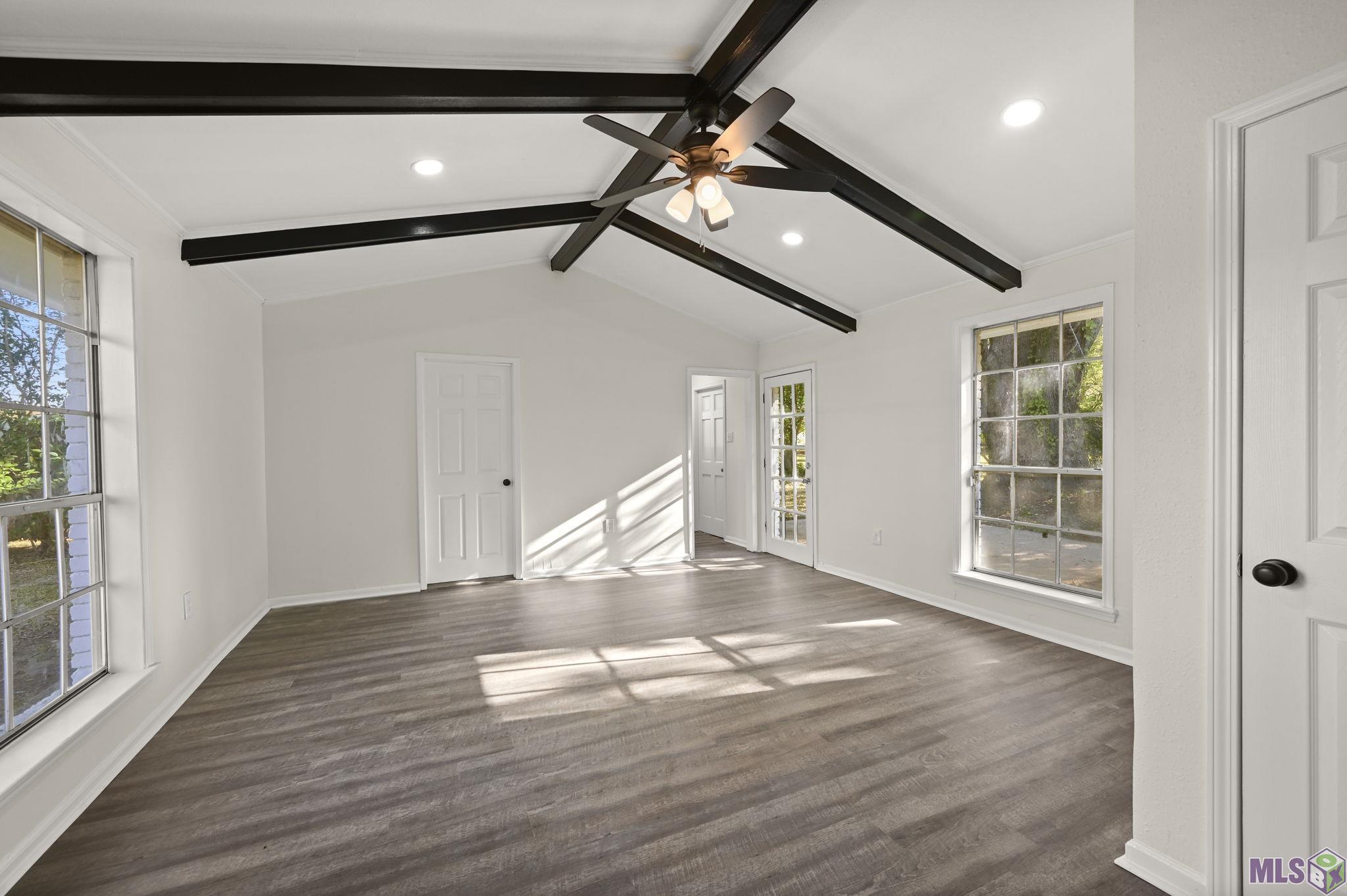 8935 Rickwood Drive Baton Rouge, LA 70810 - Photo 2 of 23