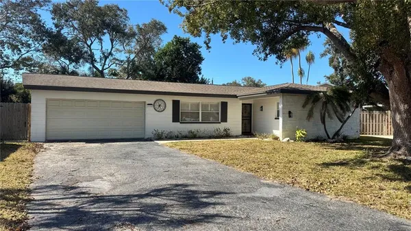 $3,400 | 10380 Tangelo Road, Seminole, FL 33772