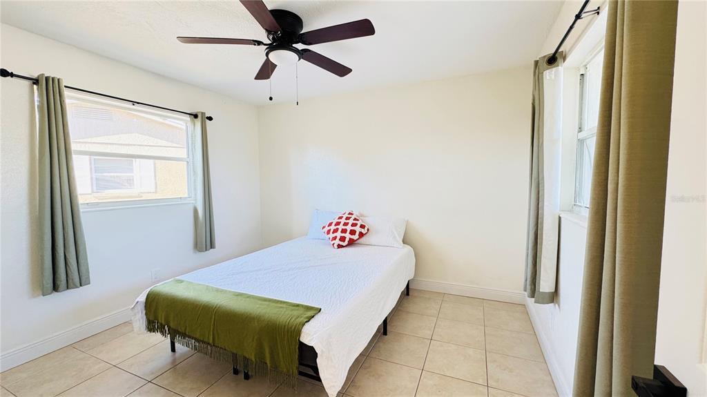 10380 Tangelo Road Seminole, FL 33772 - Photo 26 of 38