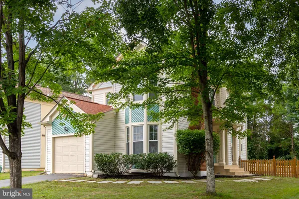 $725,000 | 10 Fenton Wood Drive, Sterling, VA 20165