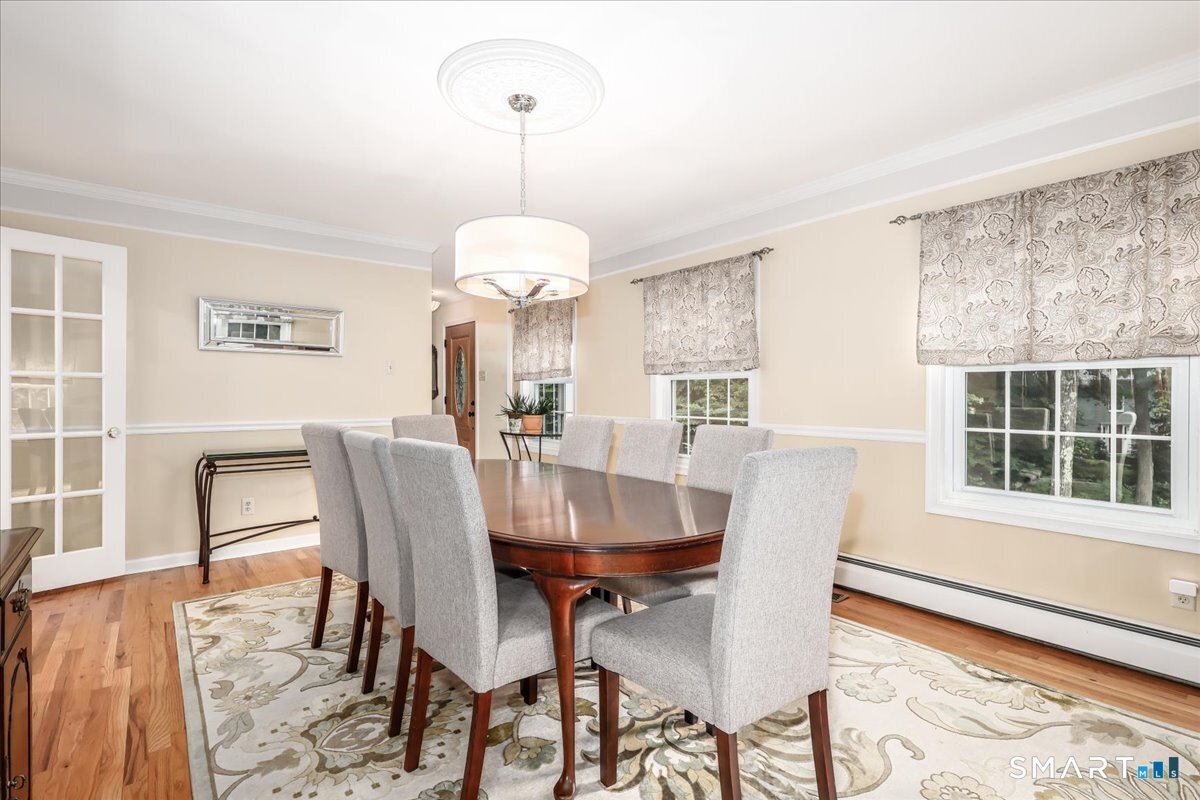32 Country Way Bethel, CT 06801 - Photo 10 of 40