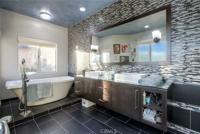 $849,000 | 28856 Yosemite Place, Canyon Lake, CA 92587