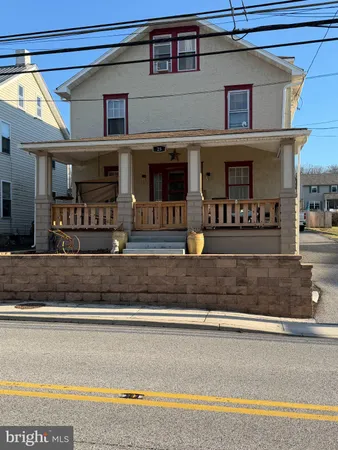 $330,000 | 25 West Main Street, Elverson, PA 19520