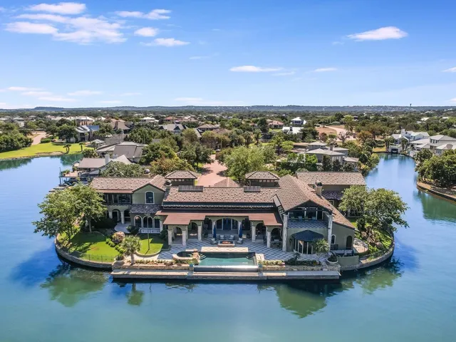 $10,995,000 | 82 Applehead Island Drive, Horseshoe Bay, TX 78657