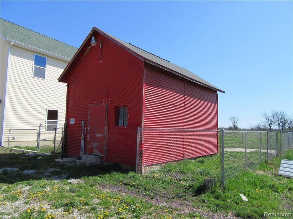 5875 Milett Road Fowlerville, MI 48836 - Photo 14 of 20 160.JPG