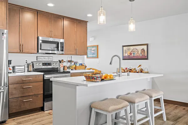 $255,900 | 3808 Sunnyside Drive West, La Crosse, WI 54601