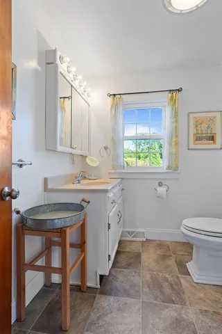 $2,350 | 53 Foss Circle, Rye, NH 03870