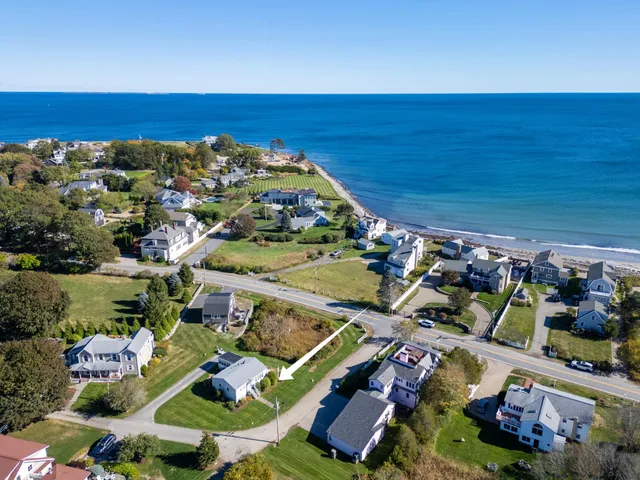 $2,350 | 53 Foss Circle, Rye, NH 03870