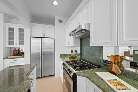 $995,000 | 1201 California Street, Unit 502, San Francisco, CA 94109