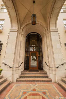 $995,000 | 1201 California Street, Unit 502, San Francisco, CA 94109