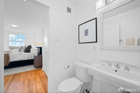 $995,000 | 1201 California Street, Unit 502, San Francisco, CA 94109