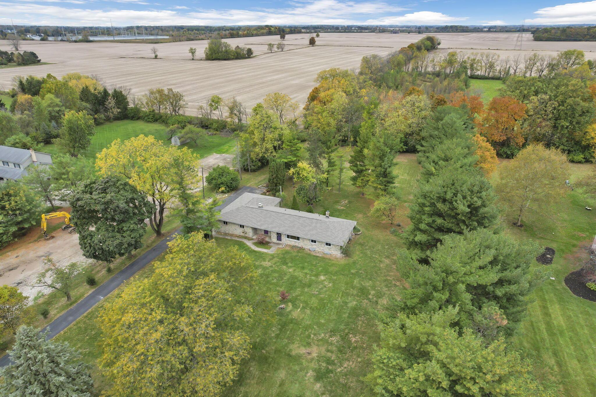 5275 Cosgray Road Dublin, OH 43016 - Photo 3 of 68 81-web-or-mls-DJI_0387
