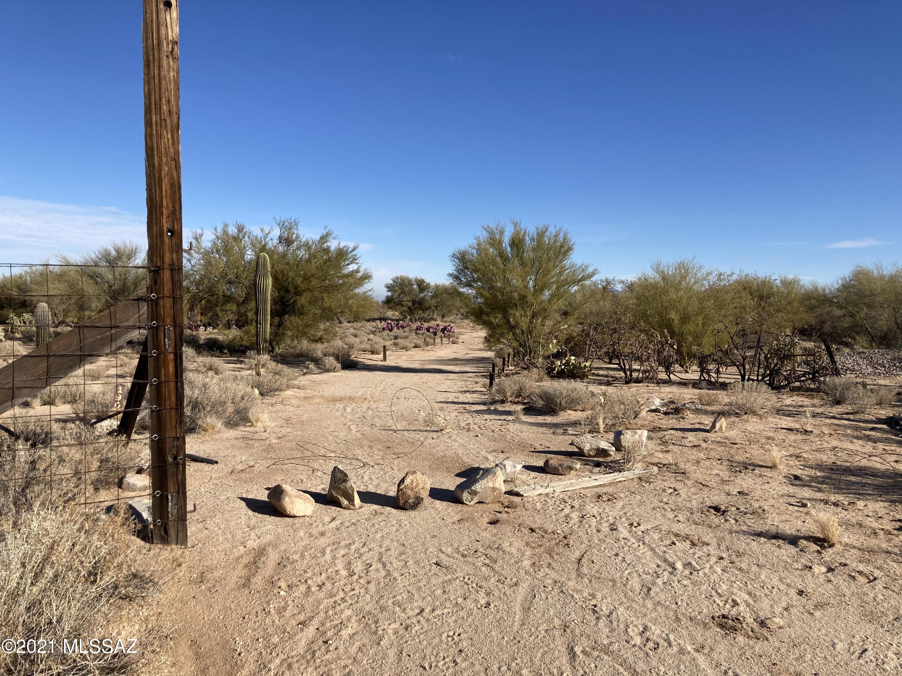 15230 West Many Horses Road, Unit 190 Tucson, AZ 85736 - Photo 3 of 4 Gallery Image 3