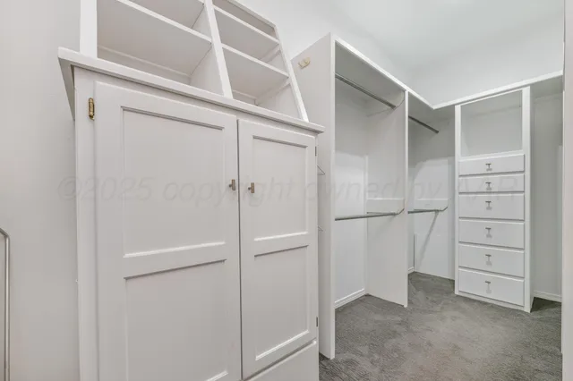 a view of walk in closet