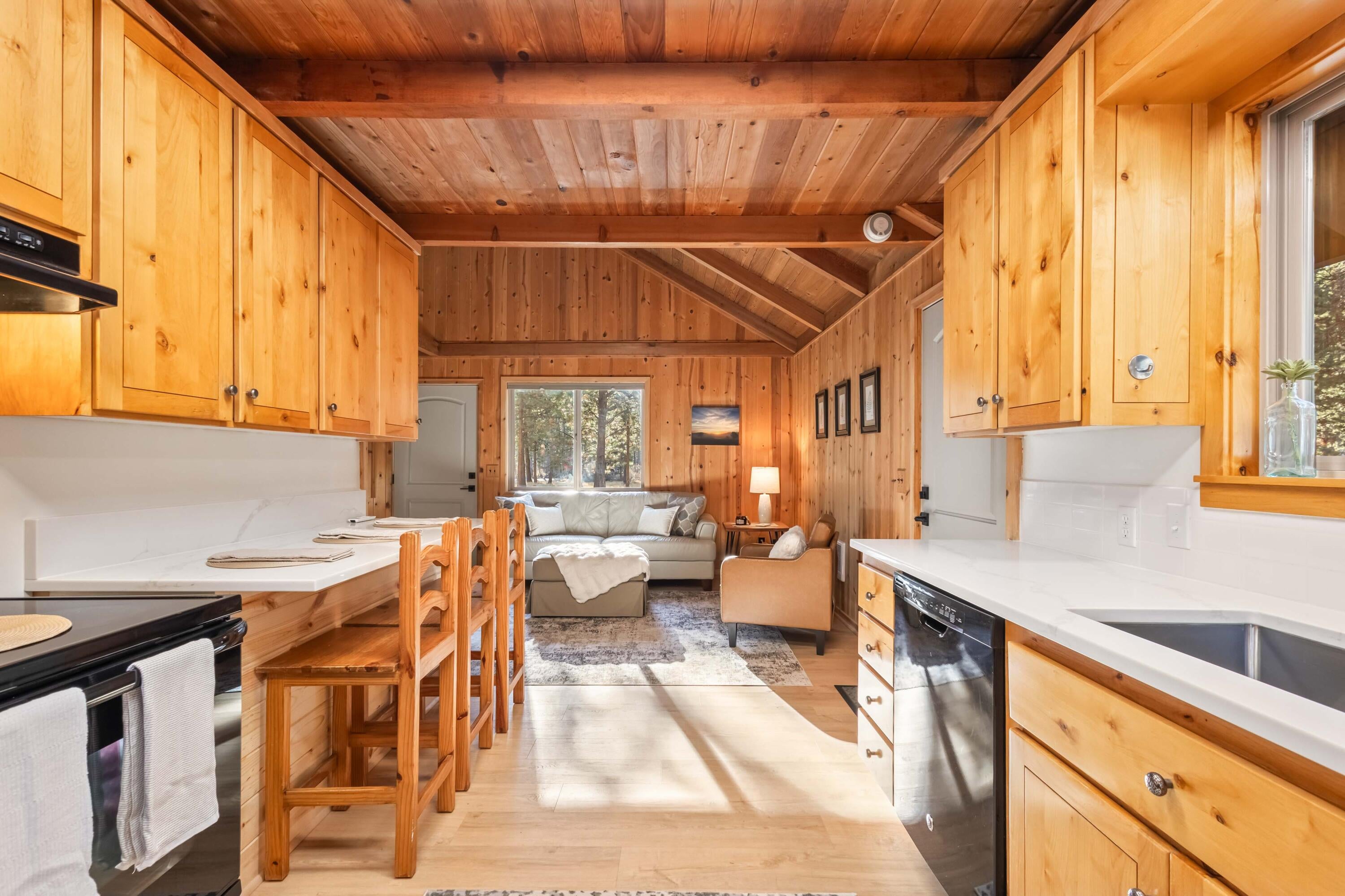 17280 Azusa Road Bend, OR 97707 - Photo 12 of 38 Kitchen