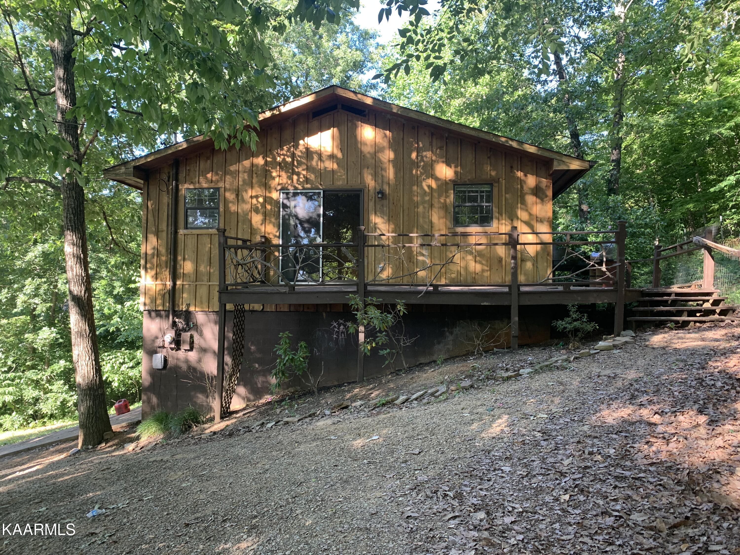 2070 Cook Mill Road Dandridge, TN 37725 - Photo 3 of 17 IMG_2484