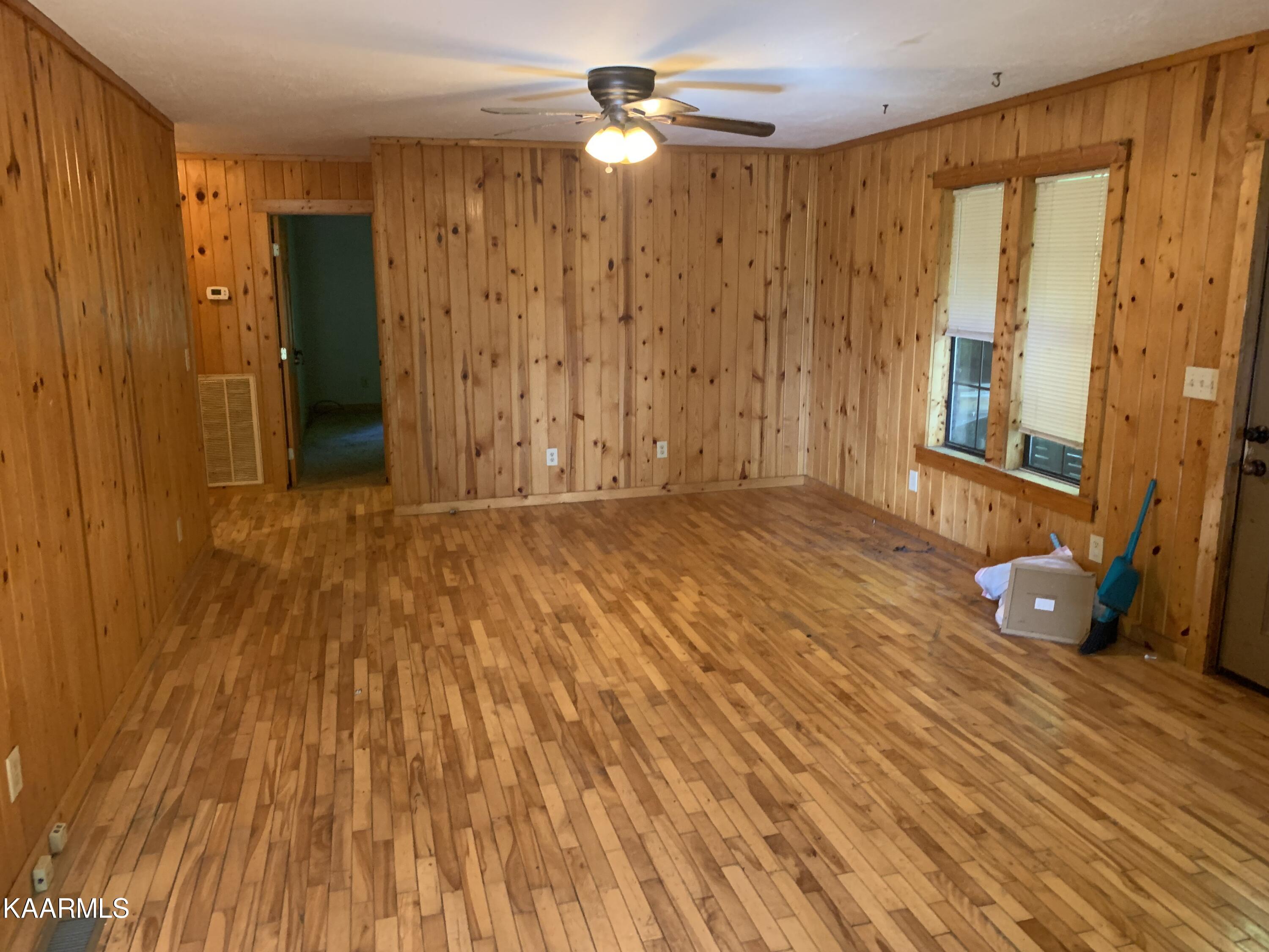 2070 Cook Mill Road Dandridge, TN 37725 - Photo 5 of 17 IMG_2480