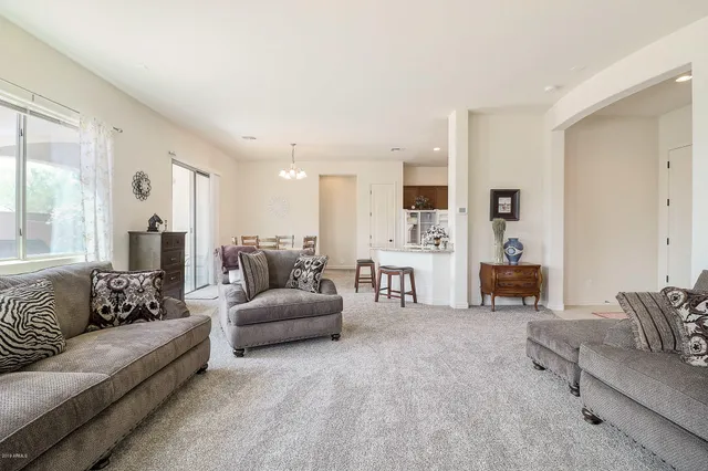 $2,900 | 17665 West Agave Road, Goodyear, AZ 85338