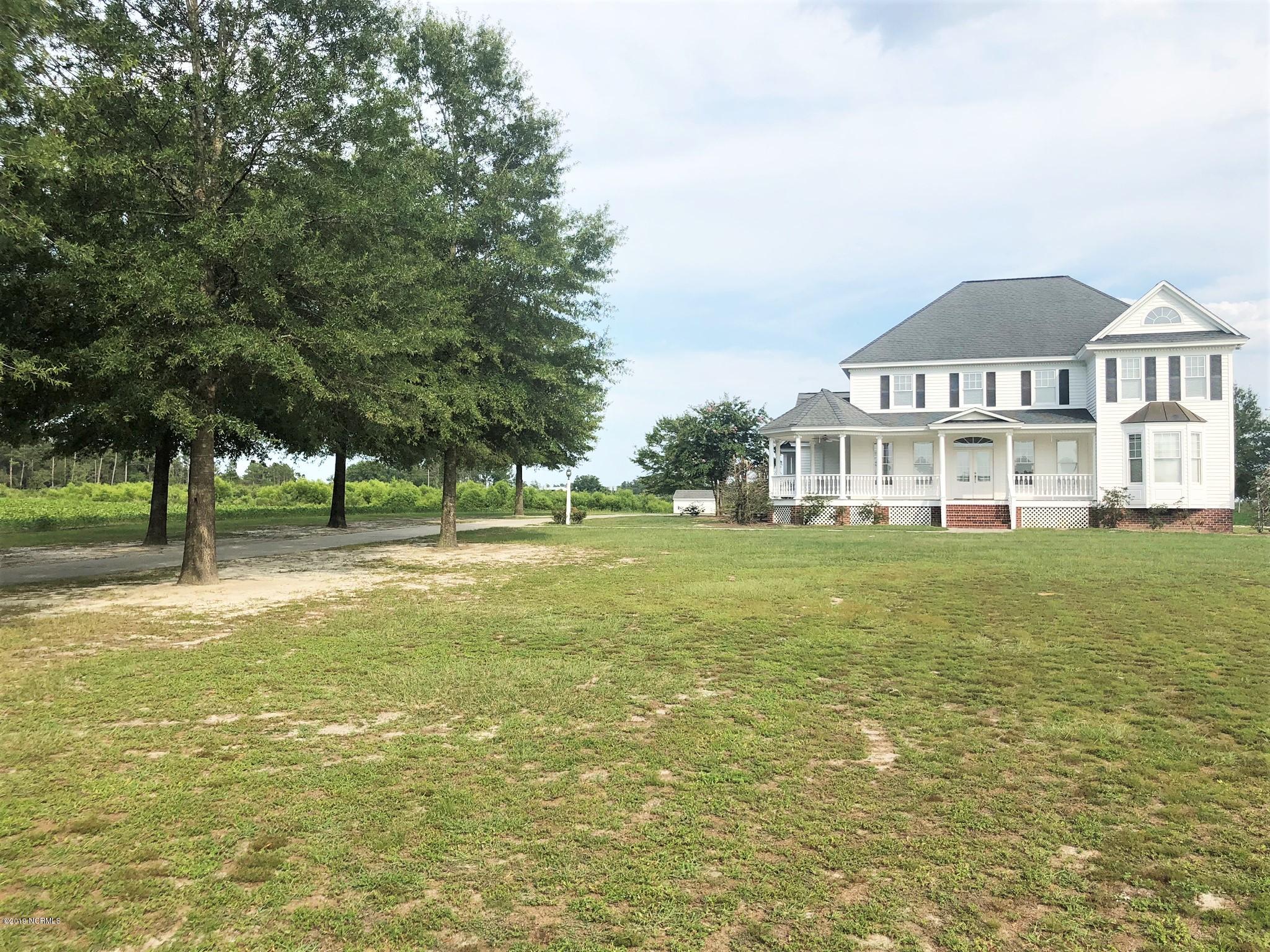 1768 Greens Bridge Road Garland, NC 28441 - Photo 43 of 59 Front Home View Paved Drive