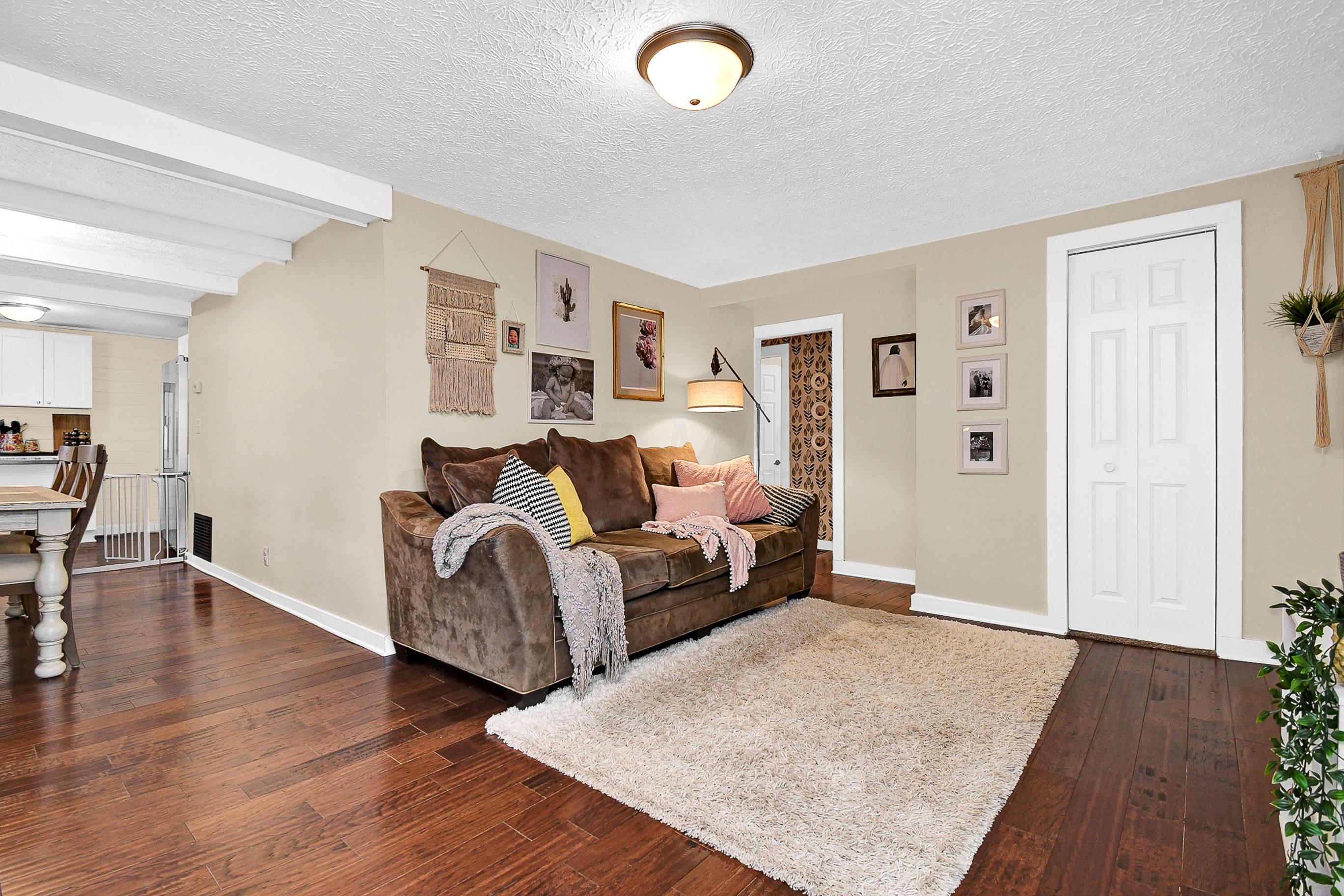 944 Wetmore Road Columbus, OH 43224 - Photo 5 of 25