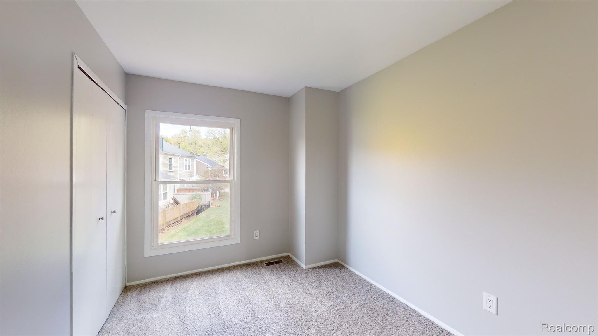 1226 Kings Cove Court Rochester, MI 48306 - Photo 17 of 34 Gallery Image 17