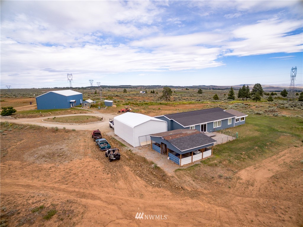 982 Husky Run Road East Wenatchee, WA 98802 - Photo 2 of 25 Gallery Image 2