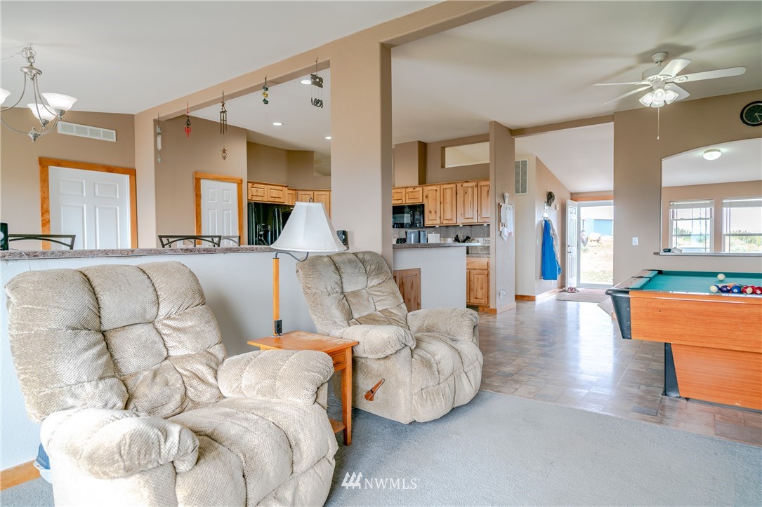 982 Husky Run Road East Wenatchee, WA 98802 - Photo 4 of 25 Gallery Image 4