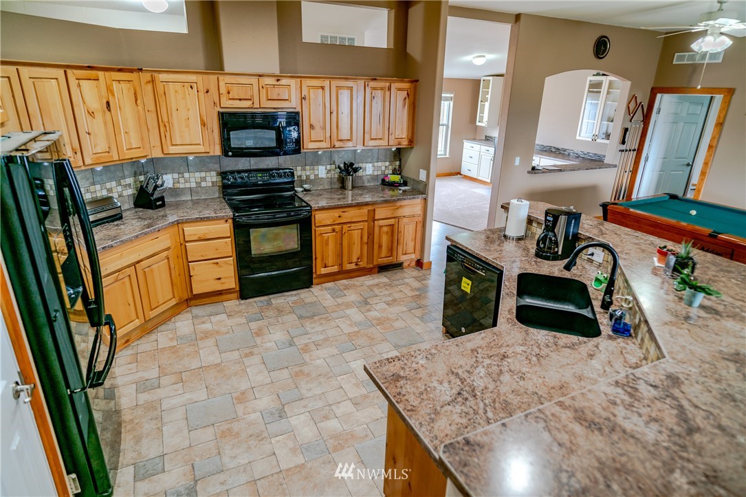 982 Husky Run Road East Wenatchee, WA 98802 - Photo 7 of 25 Gallery Image 7