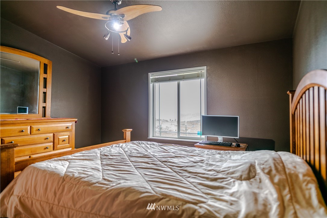 982 Husky Run Road East Wenatchee, WA 98802 - Photo 9 of 25 Gallery Image 9
