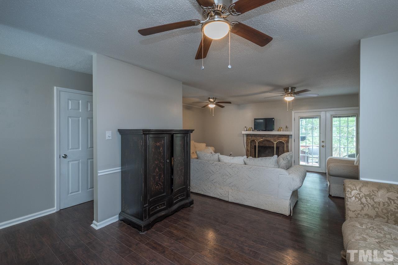 5746 Pool Side Drive Raleigh, NC 27612 - Photo 5 of 18