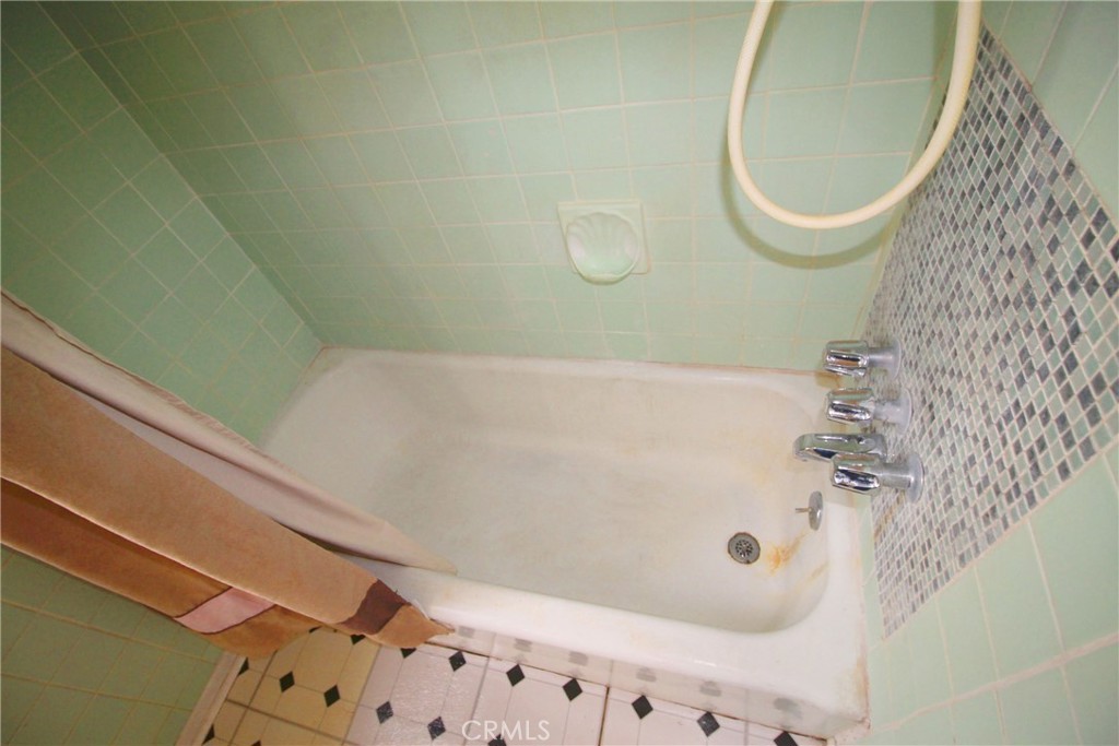 336 West Caldwell Street Compton, CA 90220 - Photo 28 of 39