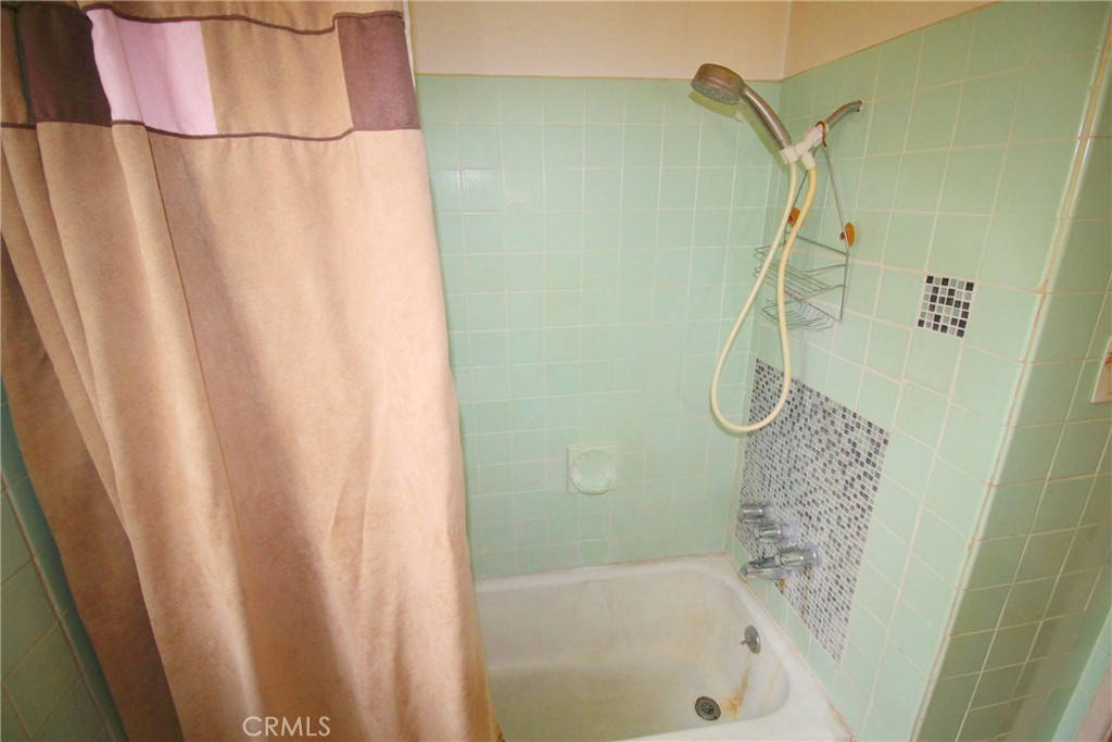 336 West Caldwell Street Compton, CA 90220 - Photo 29 of 39