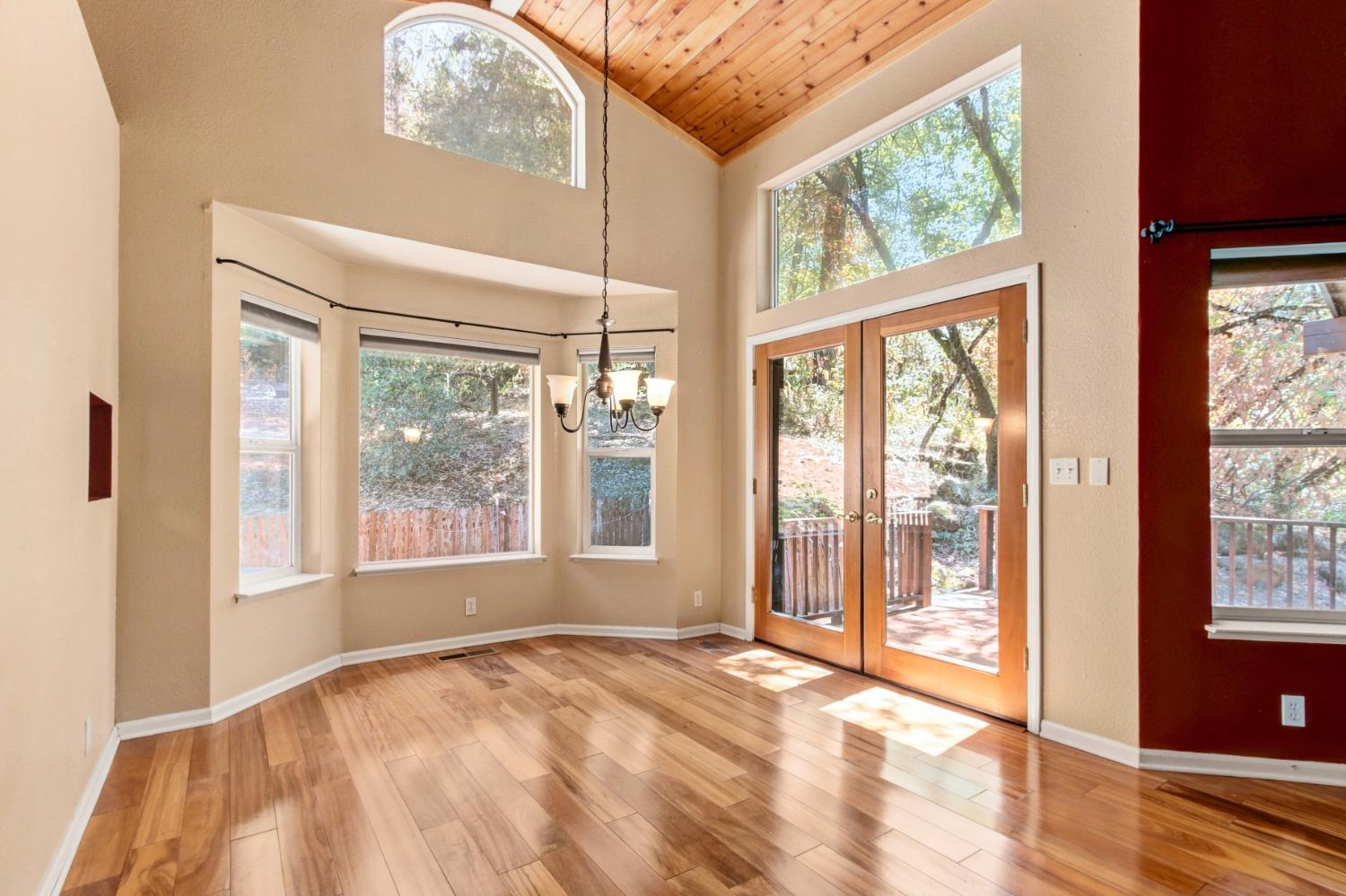 1900 Peaceful Valley Road Colfax, CA 95713 - Photo 10 of 45 Gallery Image 10