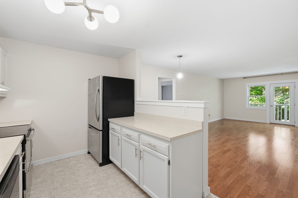 44 Evergreen Road, Unit 302 Northampton, MA 01053 - Photo 11 of 28