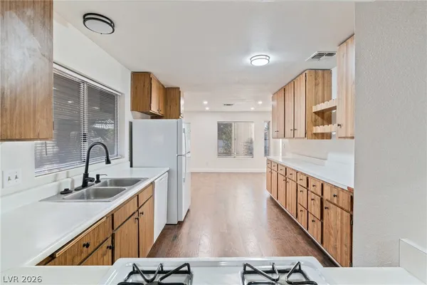 $2,695 | 2366 Aqua Vista Avenue, Henderson, NV 89014
