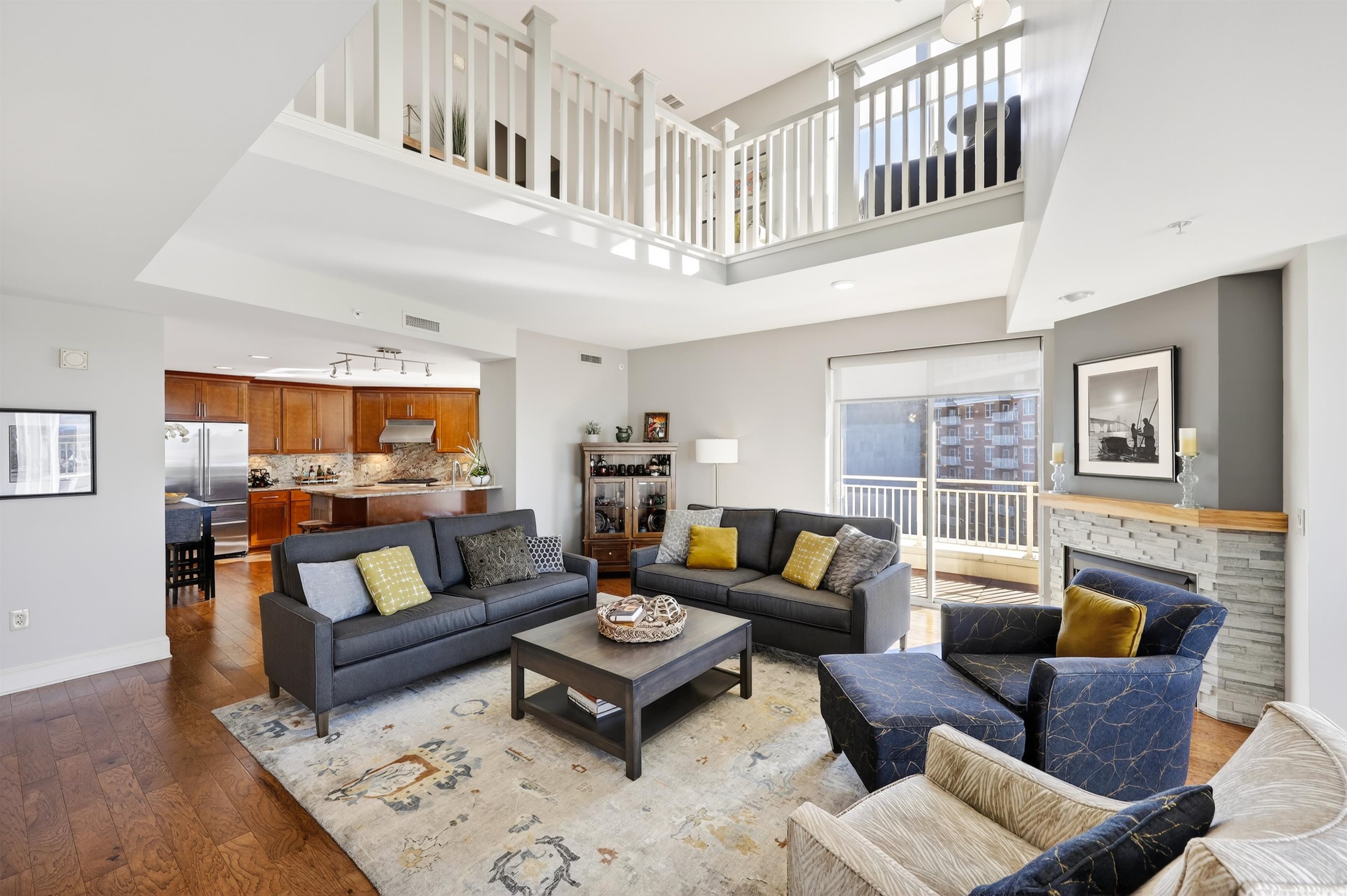 333 West Mifflin Street, Unit 1251 Madison, WI 53703 - Photo 8 of 57