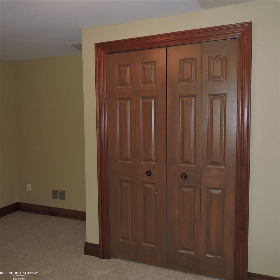 227 Old Perch Road Rochester Hills, MI 48309 - Photo 23 of 48