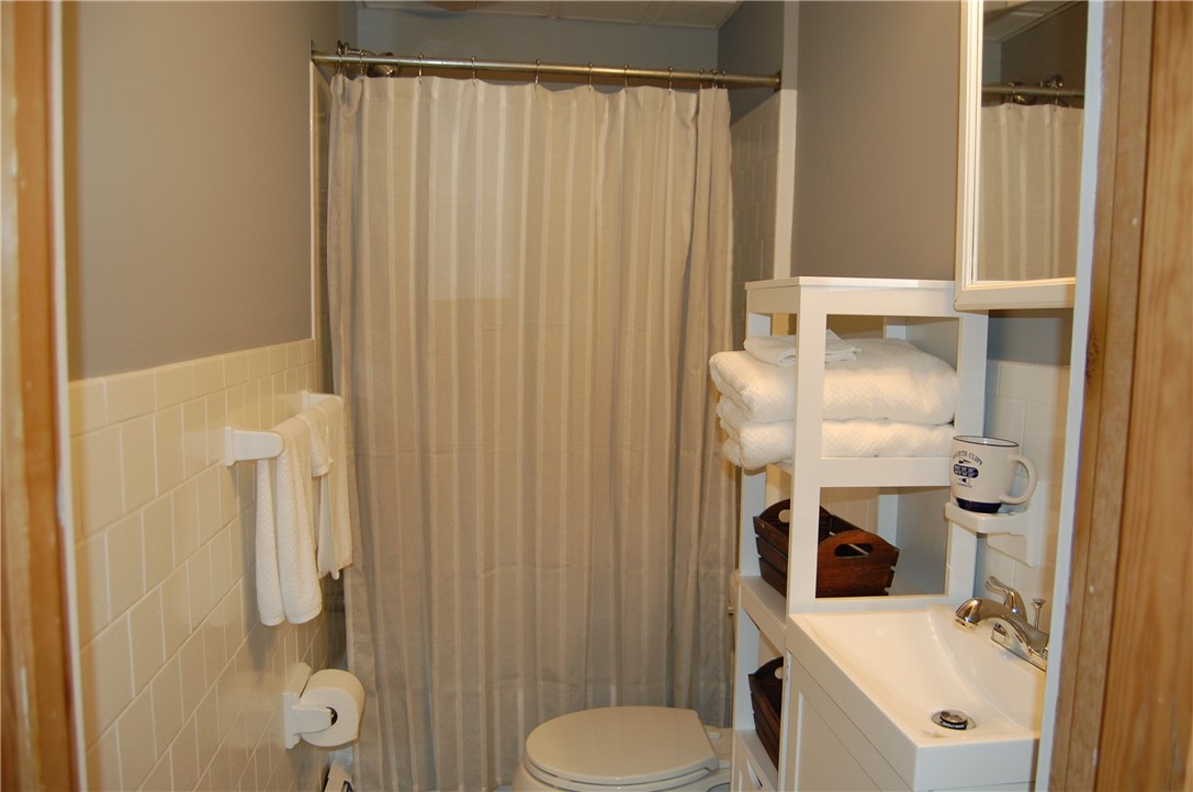 7 Nichols Lane, Unit 5 Hopkinton, RI 02832 - Photo 15 of 19 Bathroom