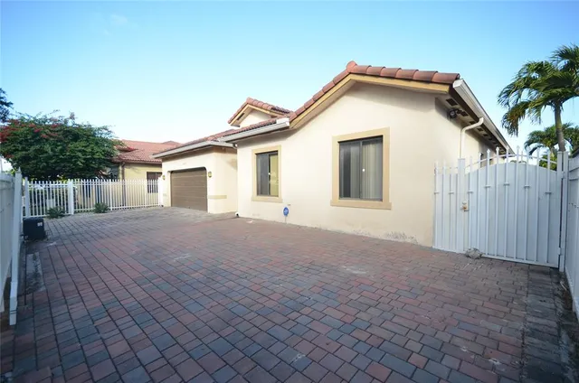 $3,900 | 14483 Southwest 13th Terrace, Miami, FL 33184