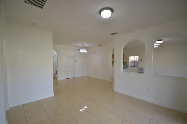 $3,900 | 14483 Southwest 13th Terrace, Miami, FL 33184