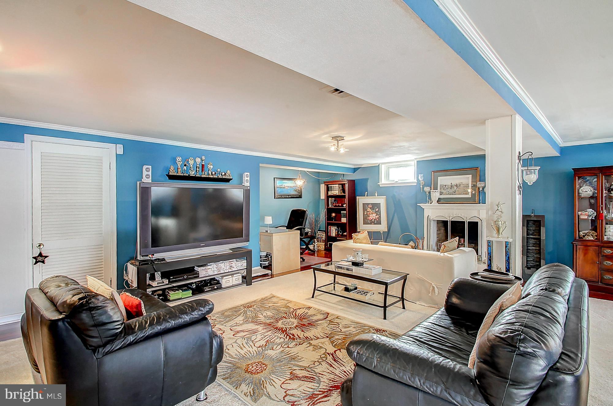 242 Coldbrook Road Lutherville-Timonium, MD 21093 - Photo 19 of 30 Family Room